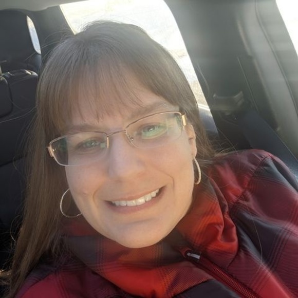 Meet your Posher, Laura - Picture 2 of 2